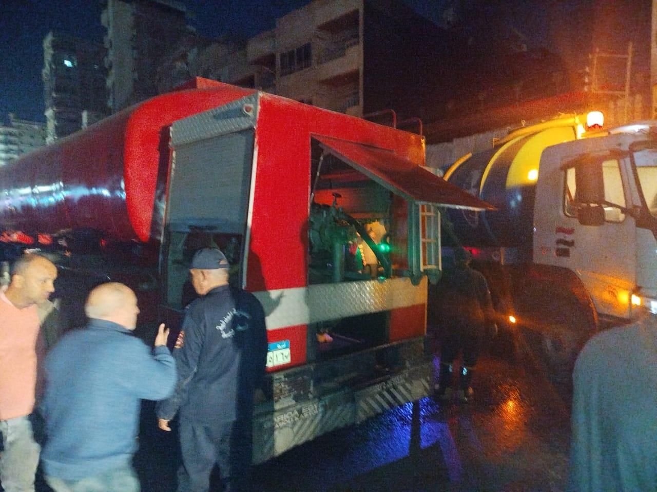 الجندى : تشكيل لجنة فنية لحصر خسائر حريق مخزن أجهزة كهربائية بالمحلة
