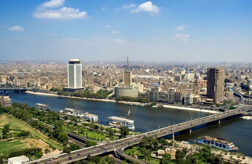 رجل أعمال إماراتى يعلن زيادة استثمارته بمصر لـ25 مليار دولار