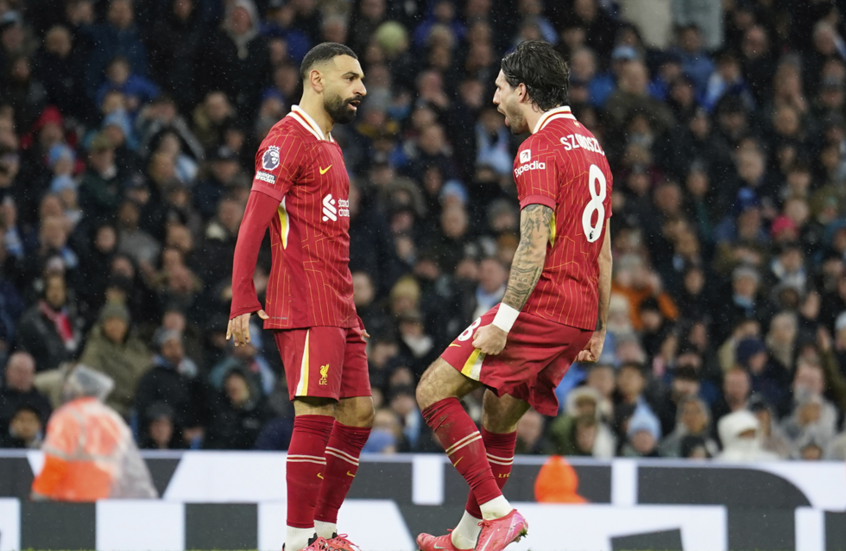 ليفربول يصطدم بنيوكاسل.. وصلاح يقود الهجوم