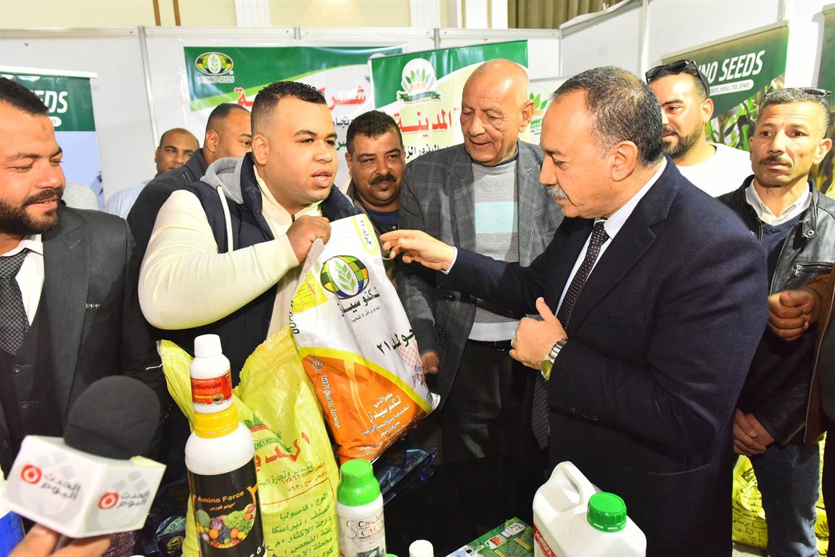 محافظ أسيوط يفتتح معرض وسط الصعيد الزراعي الرابع بمنقباد