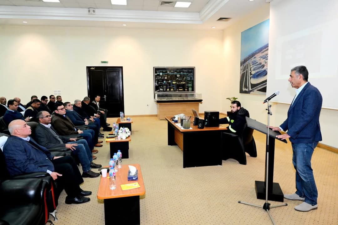 وزير الإسكان يتابع العمل بمحطة معالجة الجبل الأصفر