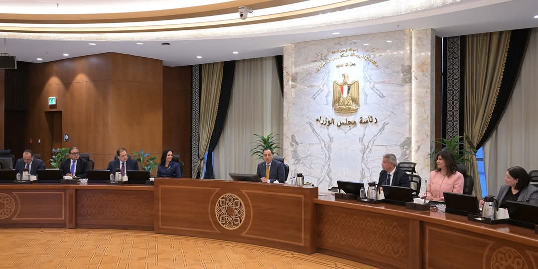رئيس الوزراء يلتقى أعضاء مجلس أمناء التحالف الوطنى للعمل الأهلى التنموى