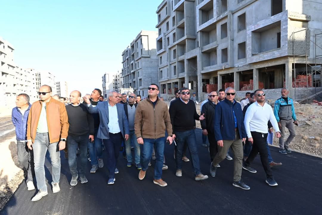 وزير الإسكان يتفقد الحي اللاتينى والمدينة التراثية و"سكن لكل المصريين" بالعلمين الجديدة