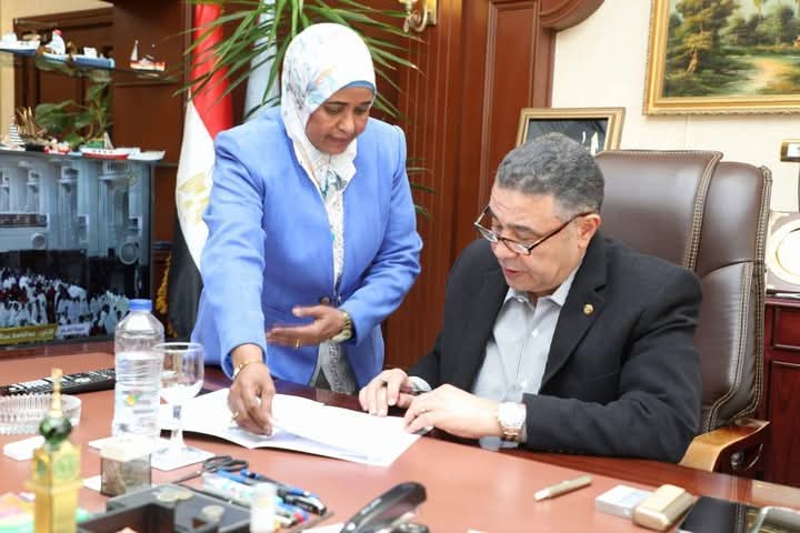 محافظ البحر الأحمر يعتمد نتيجةالإعدادية بنسبة نجاح 72.5%