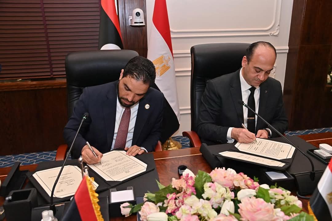 هيئة الرقابة الإدارية توقع مذكرة تفاهم مع نظيرتها الليبية 