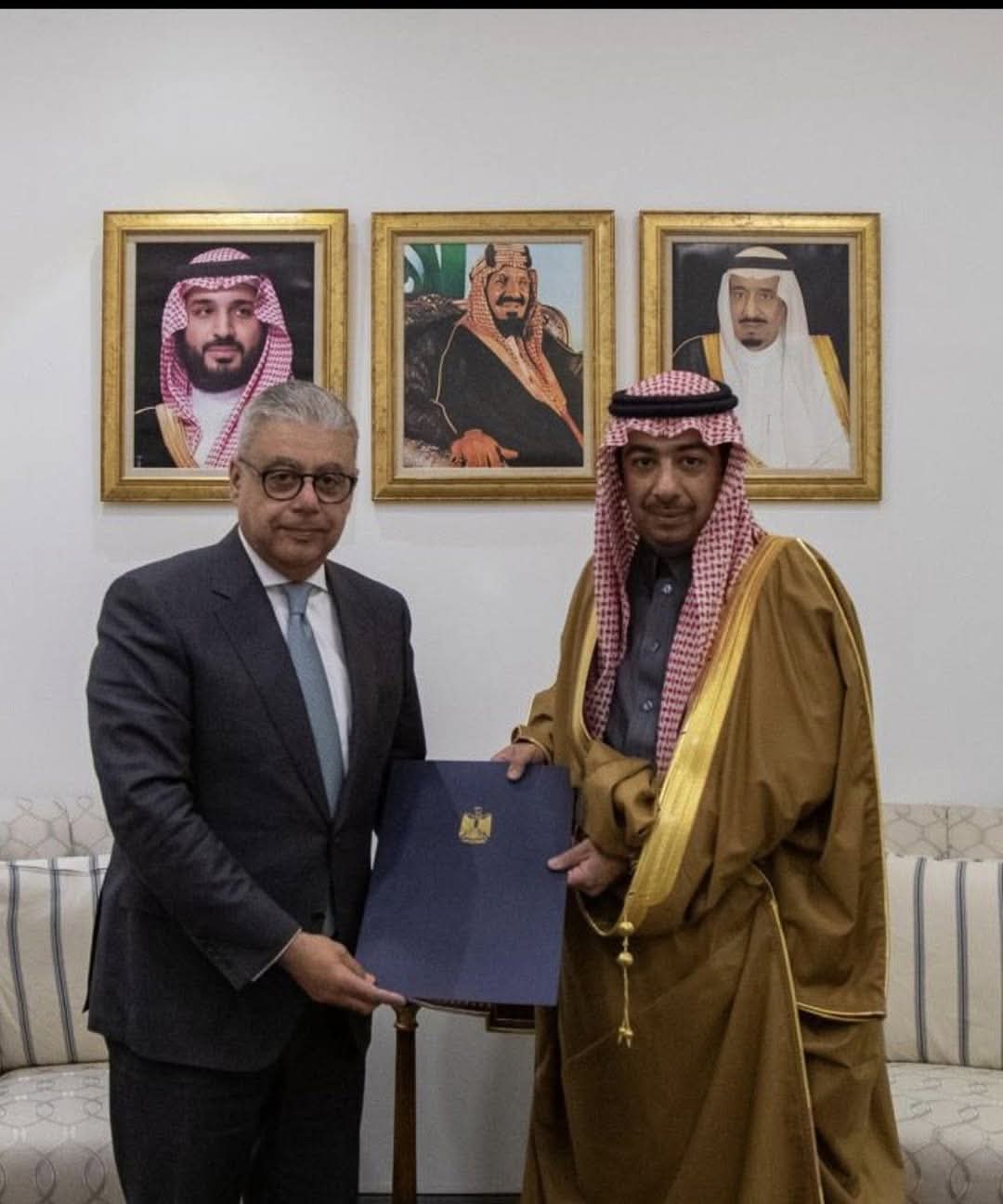 السفير المصرى بالرياض يقدم أوراق اعتماده .. إلى الخارجية السعودية