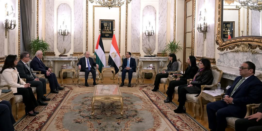 رئيس الوزراء يلتقى نظيره الفلسطينى 