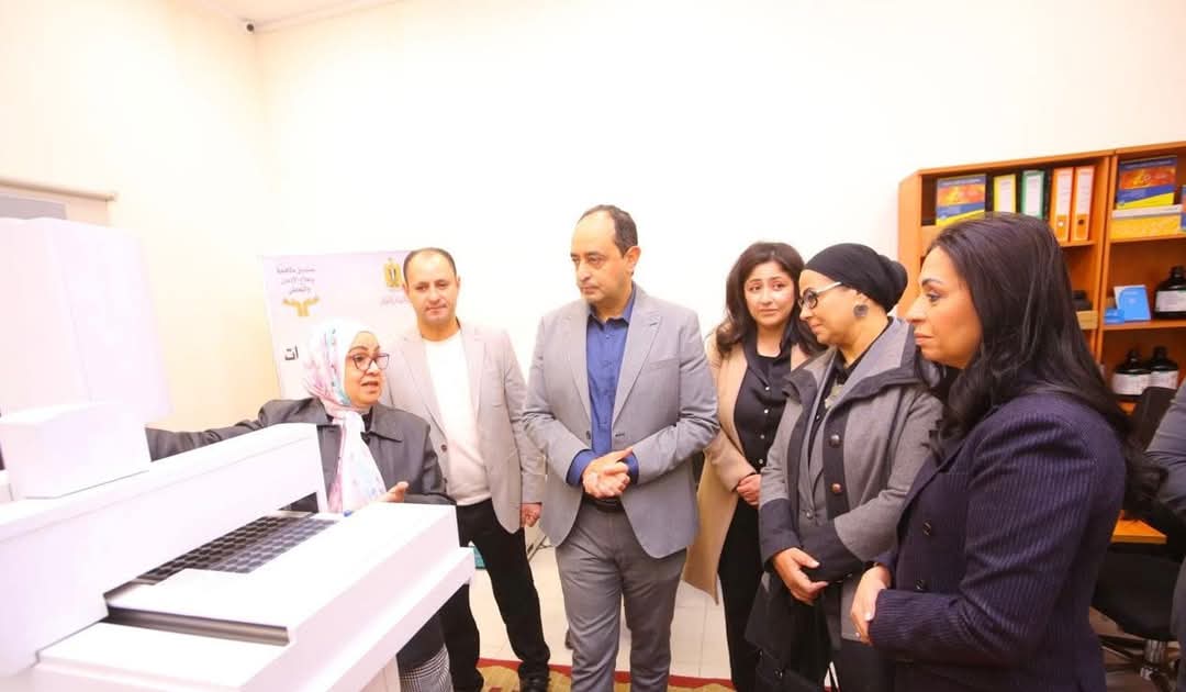  وزيرة التضامن تتفقد معمل تحاليل عينات الكشف عن تعاطي المواد المخدرة