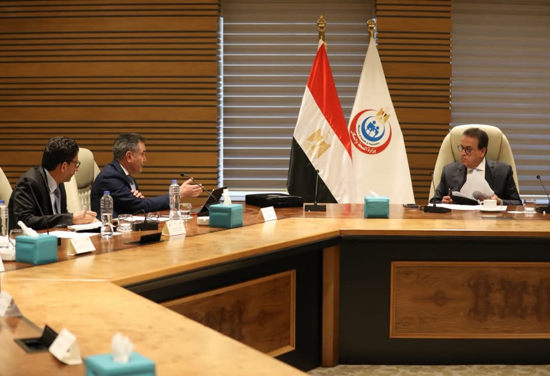 وزير الصحة يبحث مع مؤسسة (IFC) التوسع بملف الاستثمارات الصحية