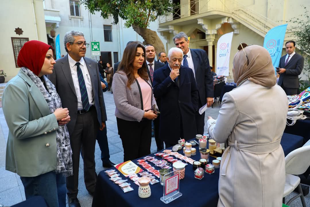 افتتاح معرض " أيادى مصر " بمقر الجامعة الأميركية بالتحرير