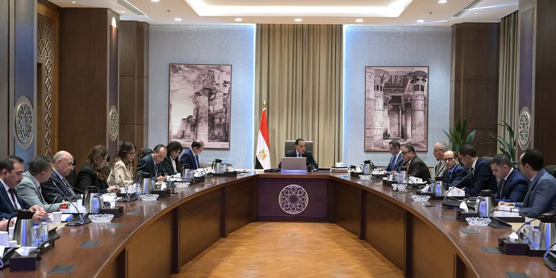 رئيس الوزراء يتابع جهود تحسين مناخ الاستثمار وجذب المستثمرين - الخبر لايف