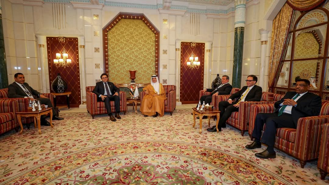 وزير الثقافة يلتقي المدير العام لمنظمة الإيسيسكو في ختام زيارته للسعودية