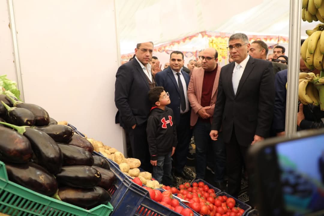 محافظ الجيزة يوجه بتشديد الرقابة على الأسواق وتوافر السلع بأسعار مناسبة