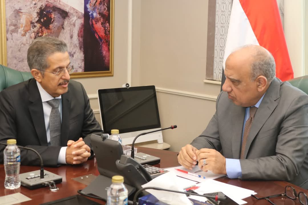 وزير الكهرباء يبحث مع شركة "أكوا باور" السعودية دعم وتعزيز التعاون - الخبر لايف