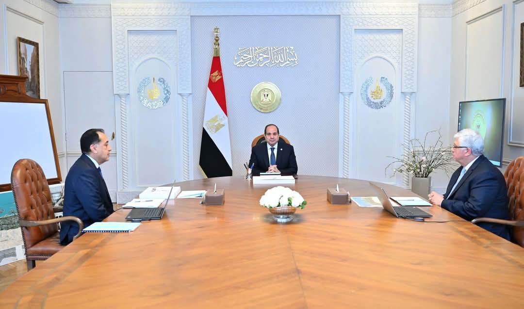 الرئيس يوجه بإستمرار تقديم الخدمات الطبية والعلاجية بالمستشفيات الجامعية وتوفير الأدوية لأهالى غزة