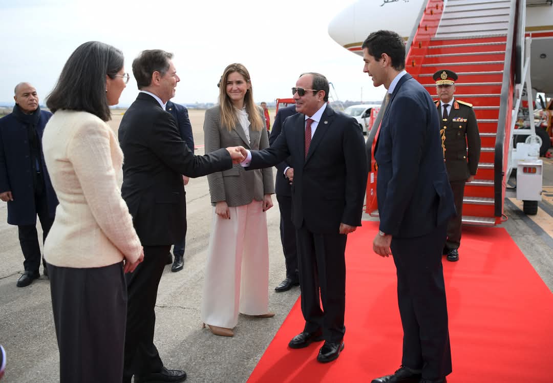 الرئيس يلتقي غداً ملك ورئيس وزراء إسبانيا .. وبعض رجال الأعمال ويشهد إعلان "ترفيع العلاقات"