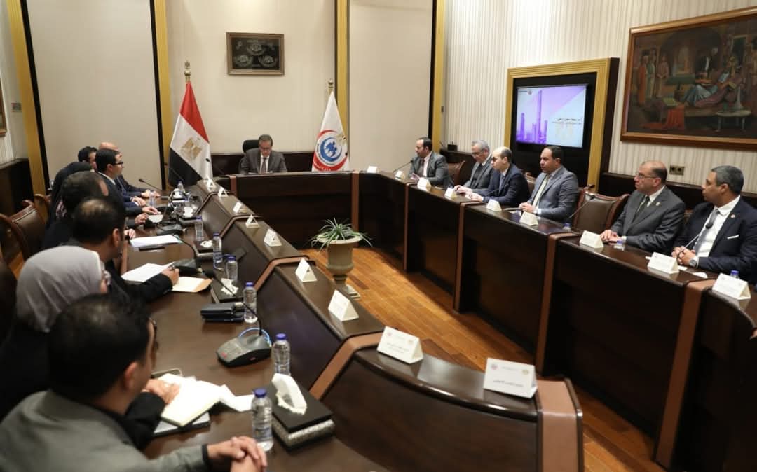وزير الصحة يبحث مع وفد "أوتوديسك" استراتيجية التحول الرقمى للمشروعات الهندسية