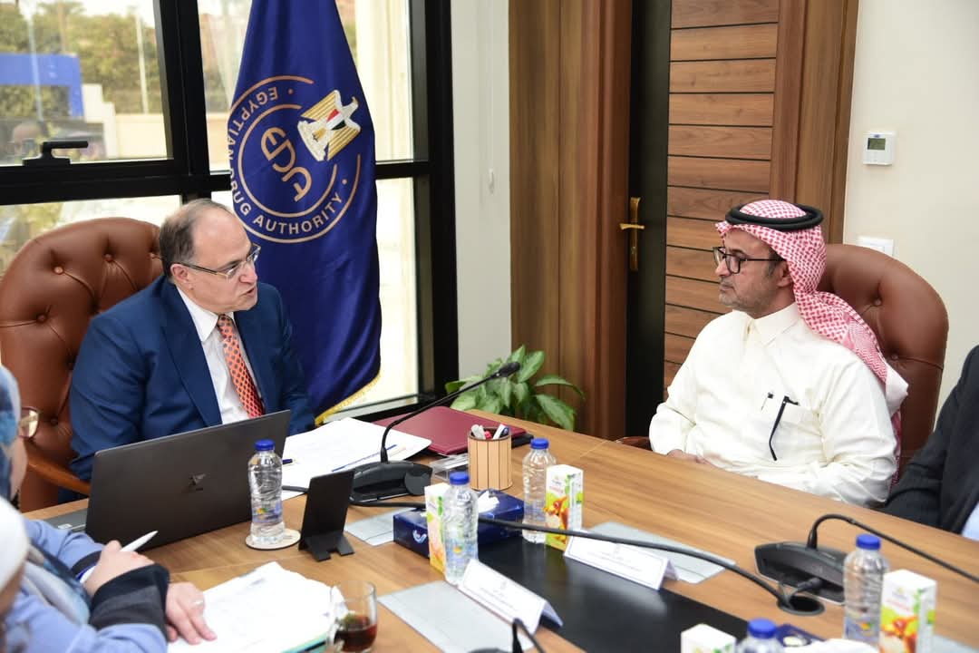 رئيس هيئة الدواء يستقبل ممثلى شركة سبيماكو السعودية