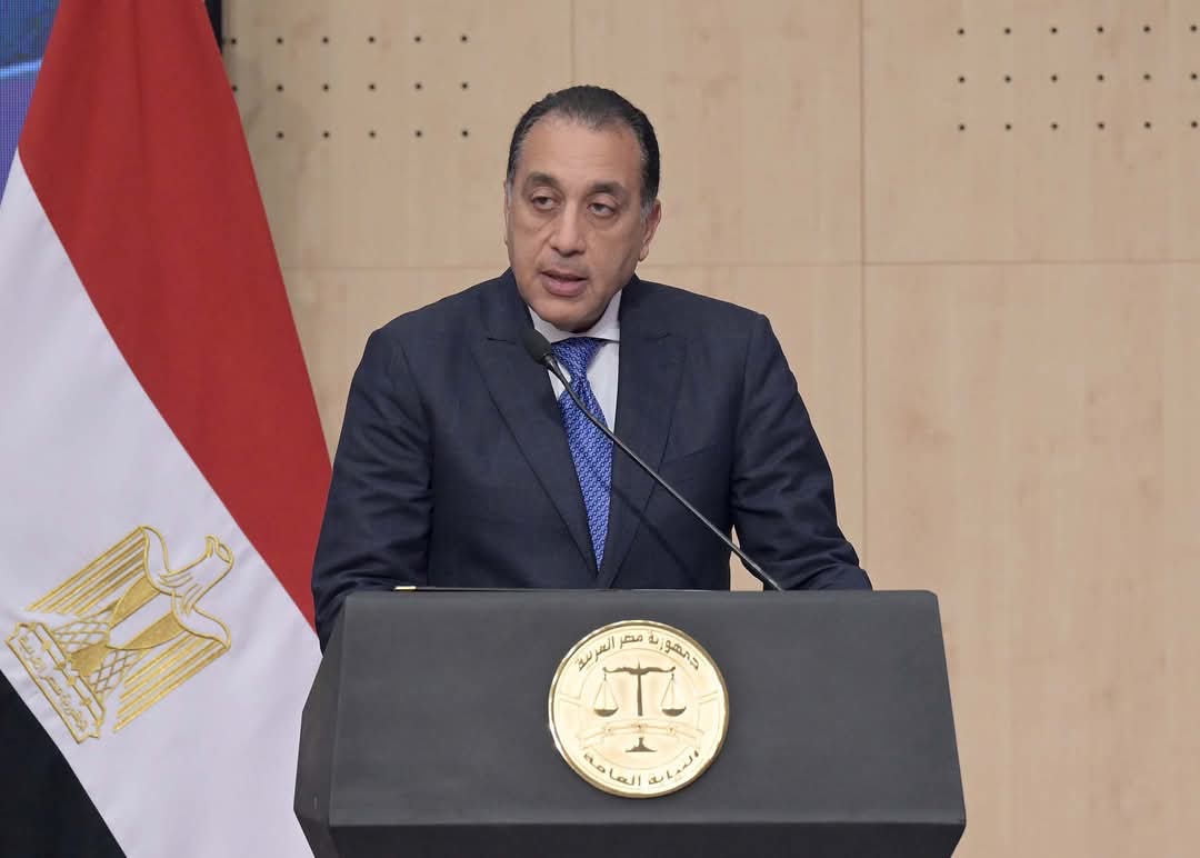 مدبولى : إستراتيجية النيابية العامة تهدف بالأساس لإعلاء قيمة العلم والتدريب والتطوير