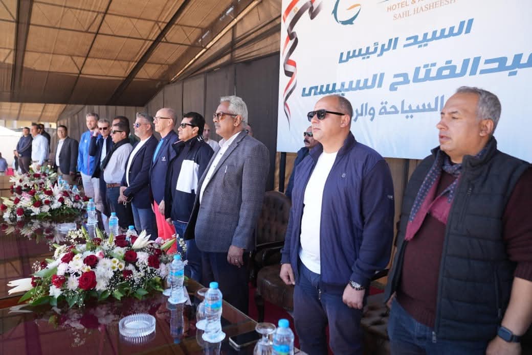 وزيرالرياضة يفتتح مهرجان "ذا كلاش للكرة الطائرة الشاطئية" للهواة