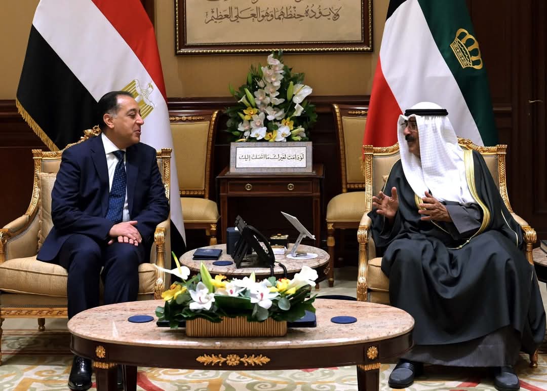 مدبولى يسلّم دعوة الرئيس لأمير الكويت لحضور القمة العربية