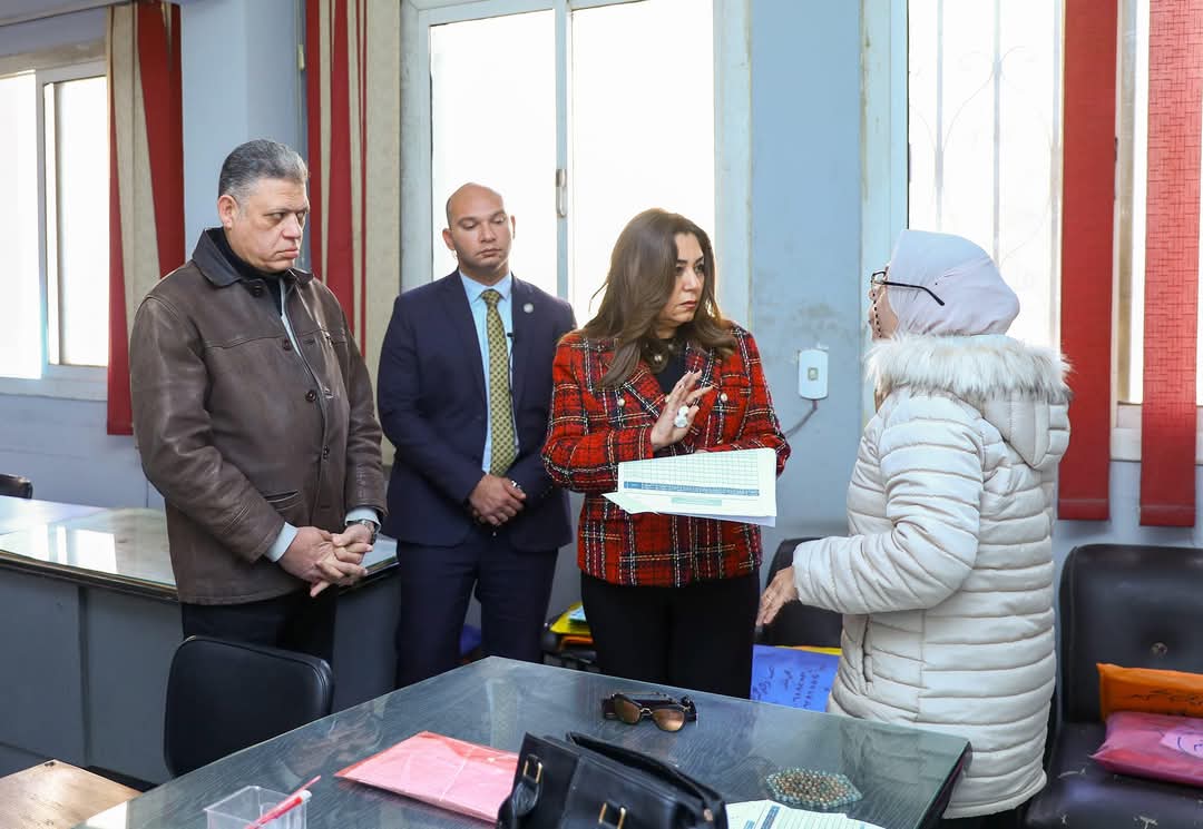 وزيرة التنمية المحلية تفاجئ حي بولاق الدكرور بالجيزة