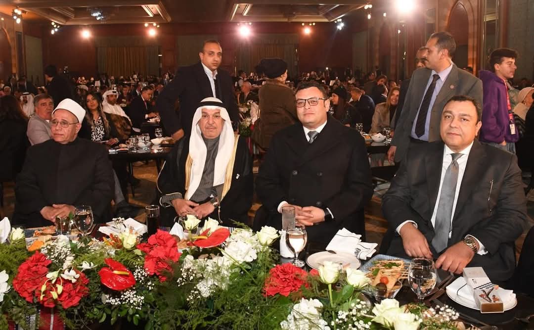 وزير الإسكان يشارك فى الاحتفال بالذكرى الـ64 للعيد الوطنى للكويت