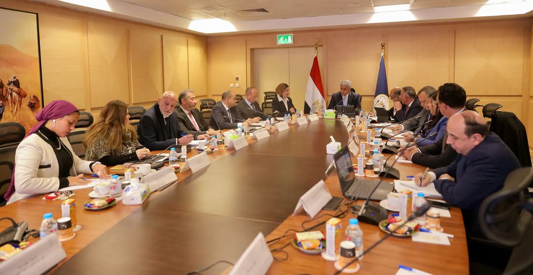 وزير السياحة يترأس اجتماع الهيئة المصرية العامة للتنشيط السياحى 