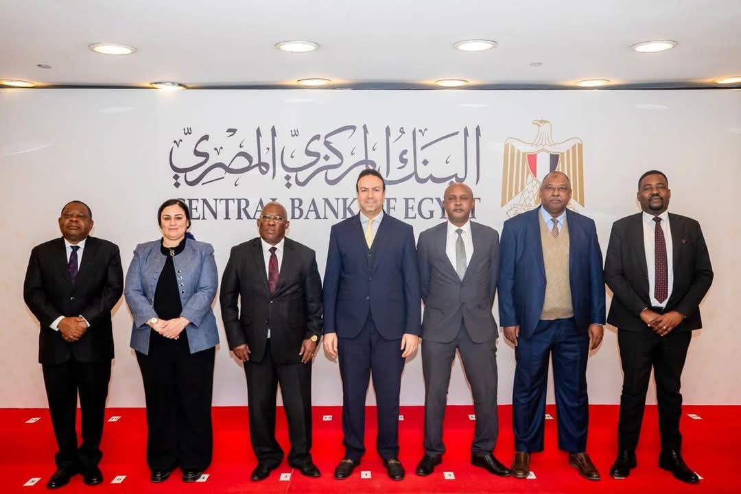 البنك المركزى المصرى يستقبل وفدًا من نظيره التنزانى