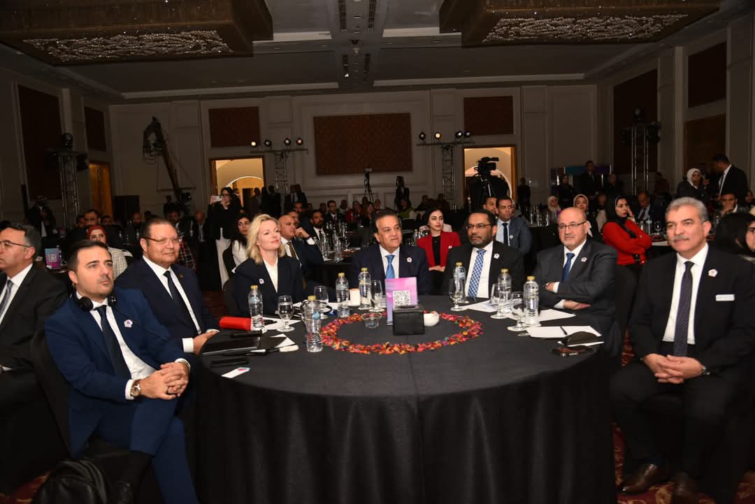 وزير الصحة يدعو للتكاتف العالمى فى مواجهة تحديات الأمراض المزمنة