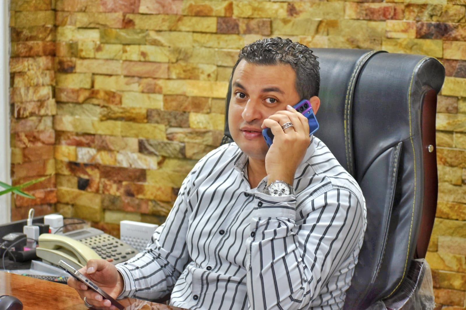 مبادرة «أنت في أمان» .. لترقيم مركبات التوك توك وتعزيز الأمن في الفيوم
