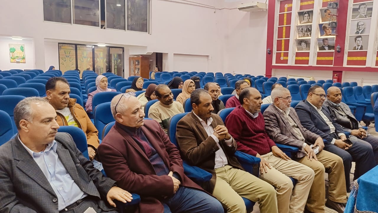 تعليم الفيوم يستعد بقوة لانطلاق الفصل الدراسي الثاني 2025: إشادة بأداء التوجيهات الفنية والأنشطة ونجاح امتحانات الشهادة الإعدادية
