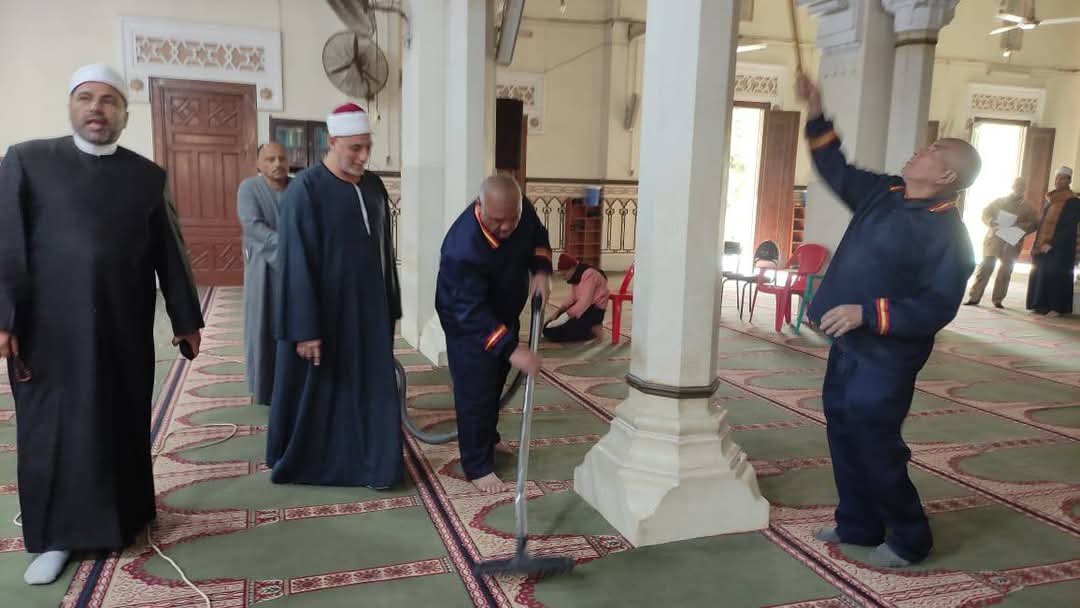 استمرار حملة النظافة بمساجد الفيوم