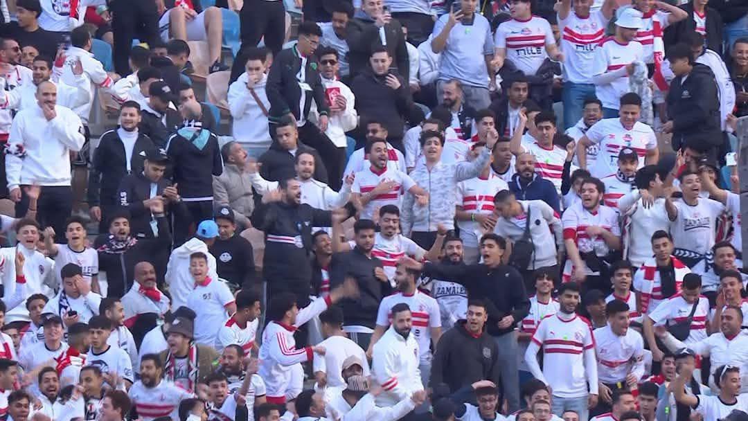 جماهير الزمالك..توجه التحية للاعبين