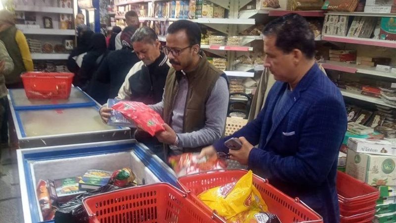 ضبط وإعدام لحوم ومجمدات غير صالحة  بسوهاج