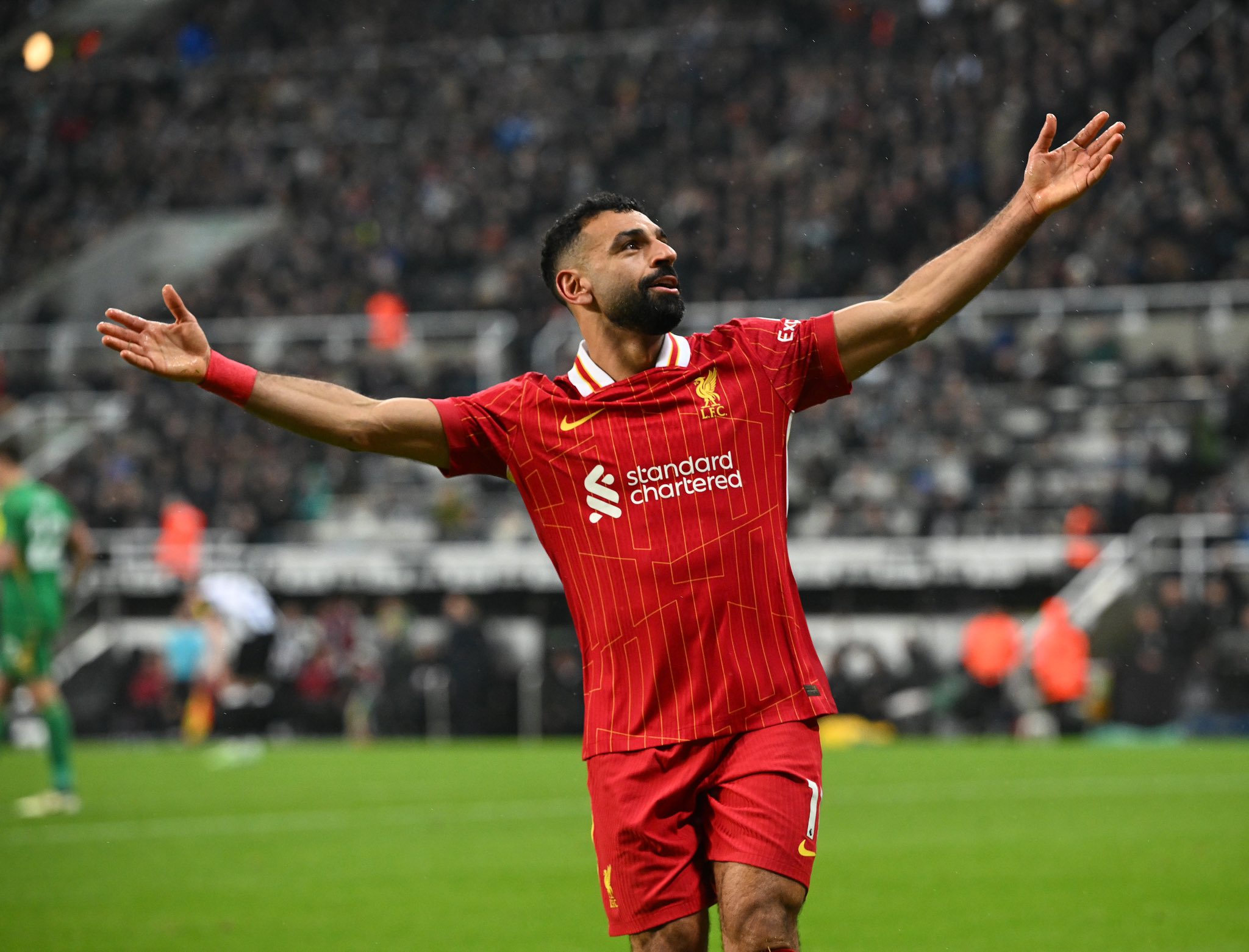 محمد صلاح ينافس على جائزة لاعب الشهر فى البريميرليج