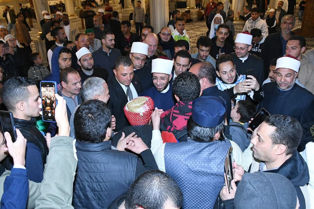 وزير الأوقاف: مسجد الحسين .. منارة إيمانية ووجهة روحية