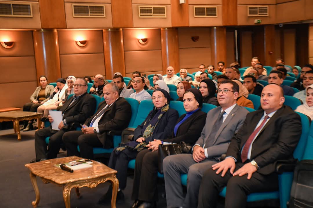 وزيرة البيئة : اخترنا الكفاءات من آلاف المتقدمين للتعيين بمنظومة حماية الموارد الطبيعية