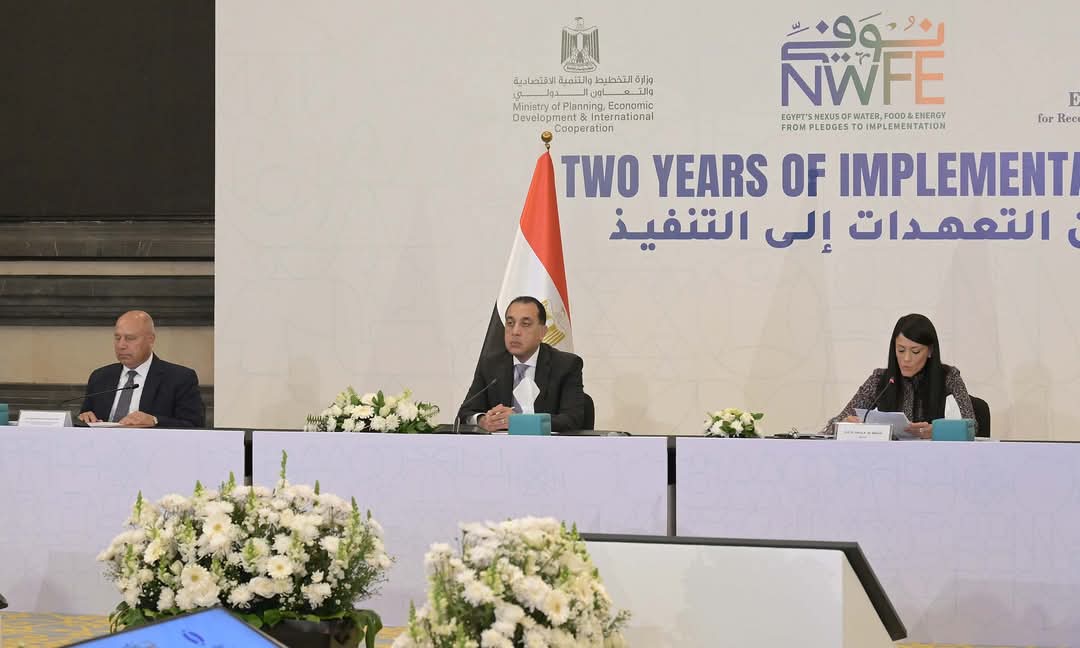 رئيس الوزراء يشهد إطلاق تقرير المتابعة الثانى لبرنامج "نُوَفِّى" 