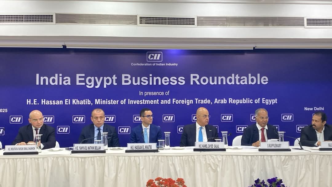 وزير الاستثمار يشارك فى اجتماع المائدة المستديرة المصرى الهندى