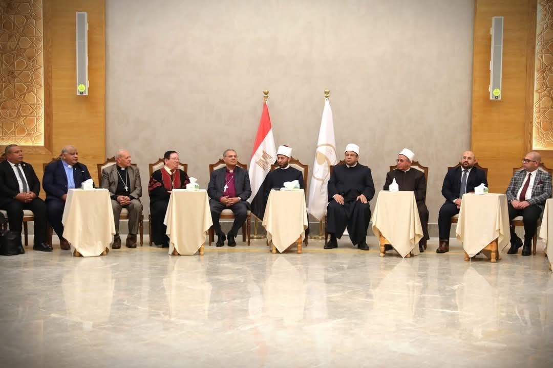 وزير الأوقاف يستقبل وفد الكنيسة الإنجيلية بمسجد مصر الكبير