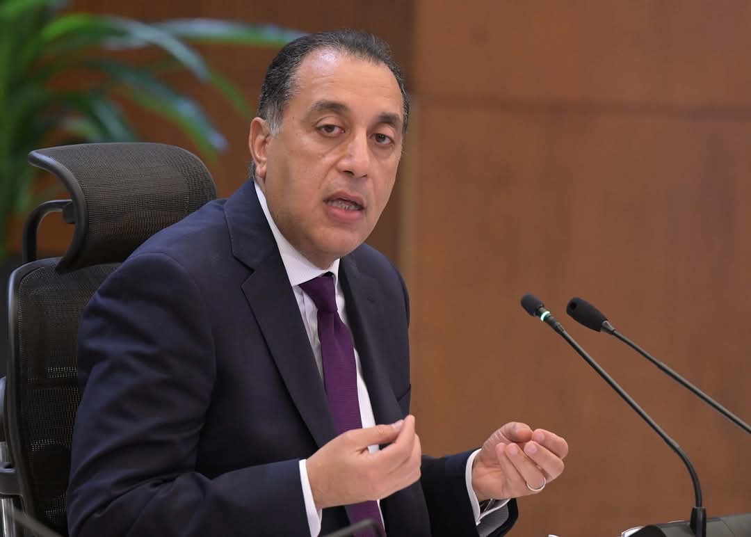 رئيس الوزراء يكشف حقيقة بيع بنك القاهرة