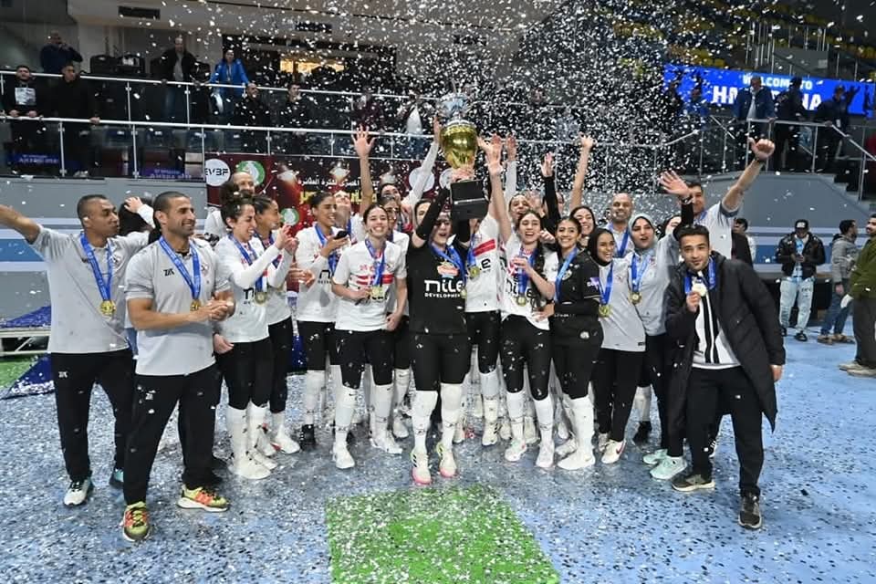 أنسات طائرة الزمالك بطلات كأس مصر..اكتسحن الأهلى بثلاثية نظيفة