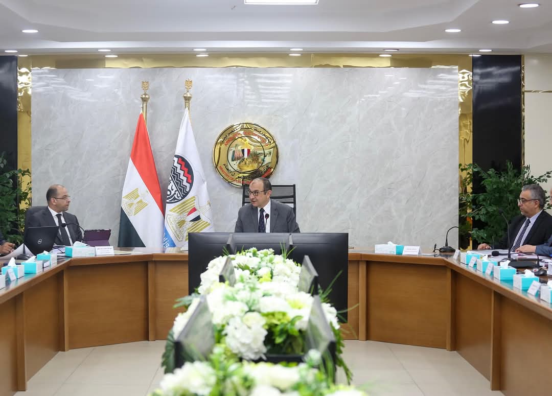 وزير قطاع الأعمال يترأس اجتماع الجمعية العامة للشركة القابضة للتشييد والتعمير