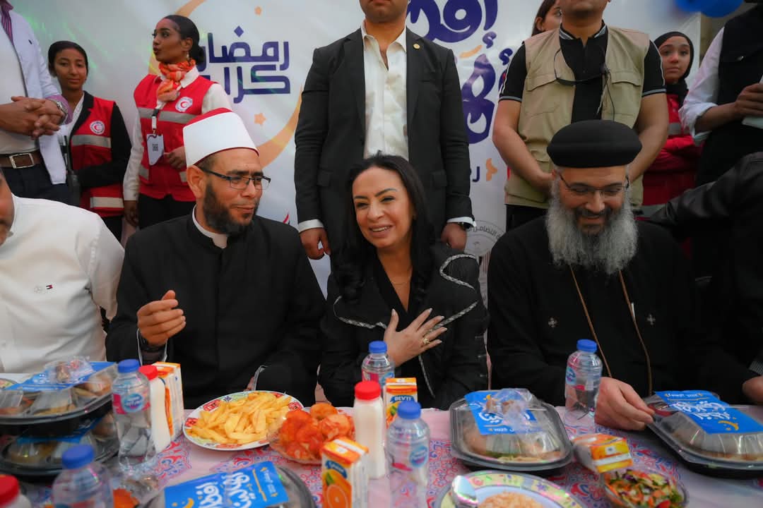 وزيرة التضامن تشهد حفل "إفطار أهالينا" لسكان المناطق المطورة بديلة العشوائيات