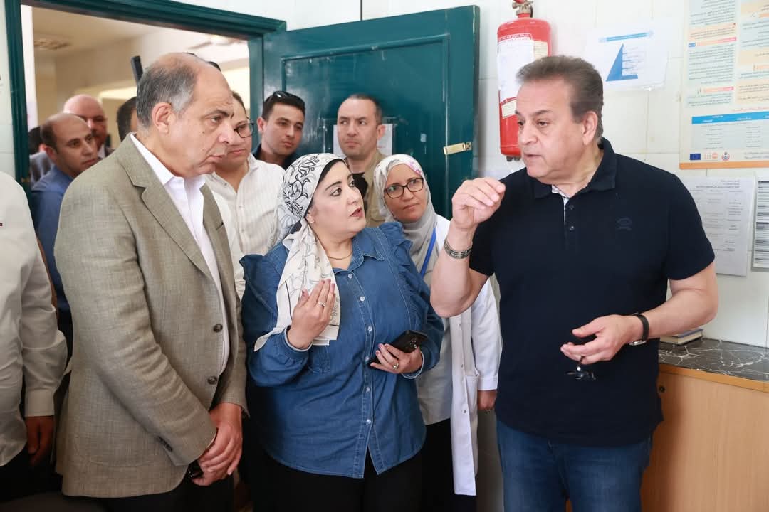 وزير الصحة: سرعة تجهيز جميع نقاط الإسعاف على الطرق السريعة بالمنيا