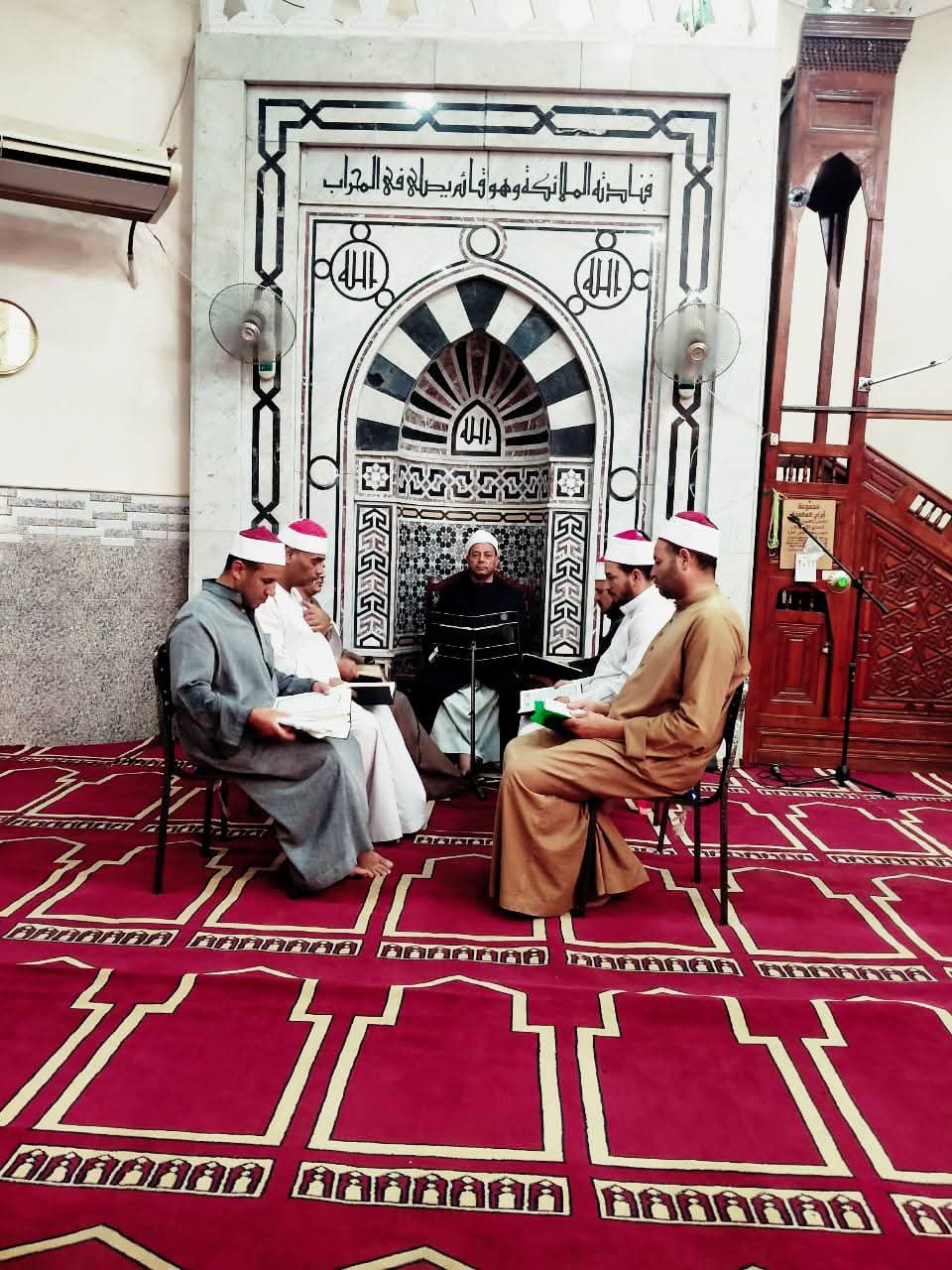 إقبال كبير على مقارئ الأئمة بالفيوم عقب الظهر