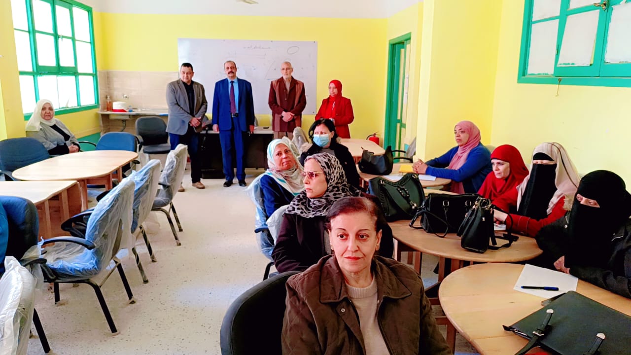 "تعليم الفيوم" يتابع تدريب تنمية المهارات الحياتية في تدريس العلوم