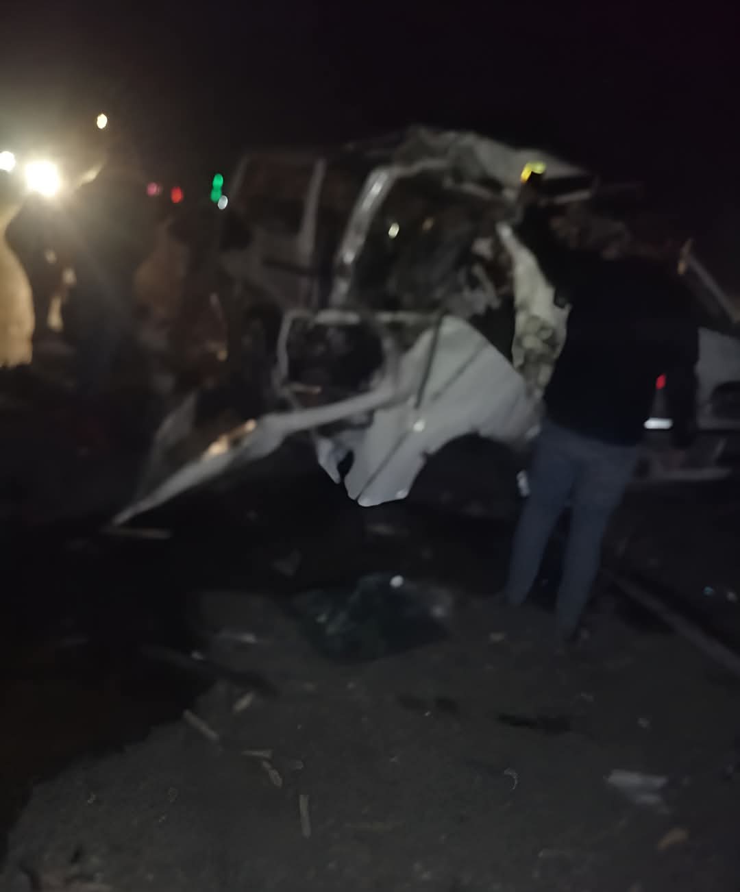مصرع وإصابة 16 في تصادم ميكروباص وشاحنة بطريق "السويس_ القاهرة"