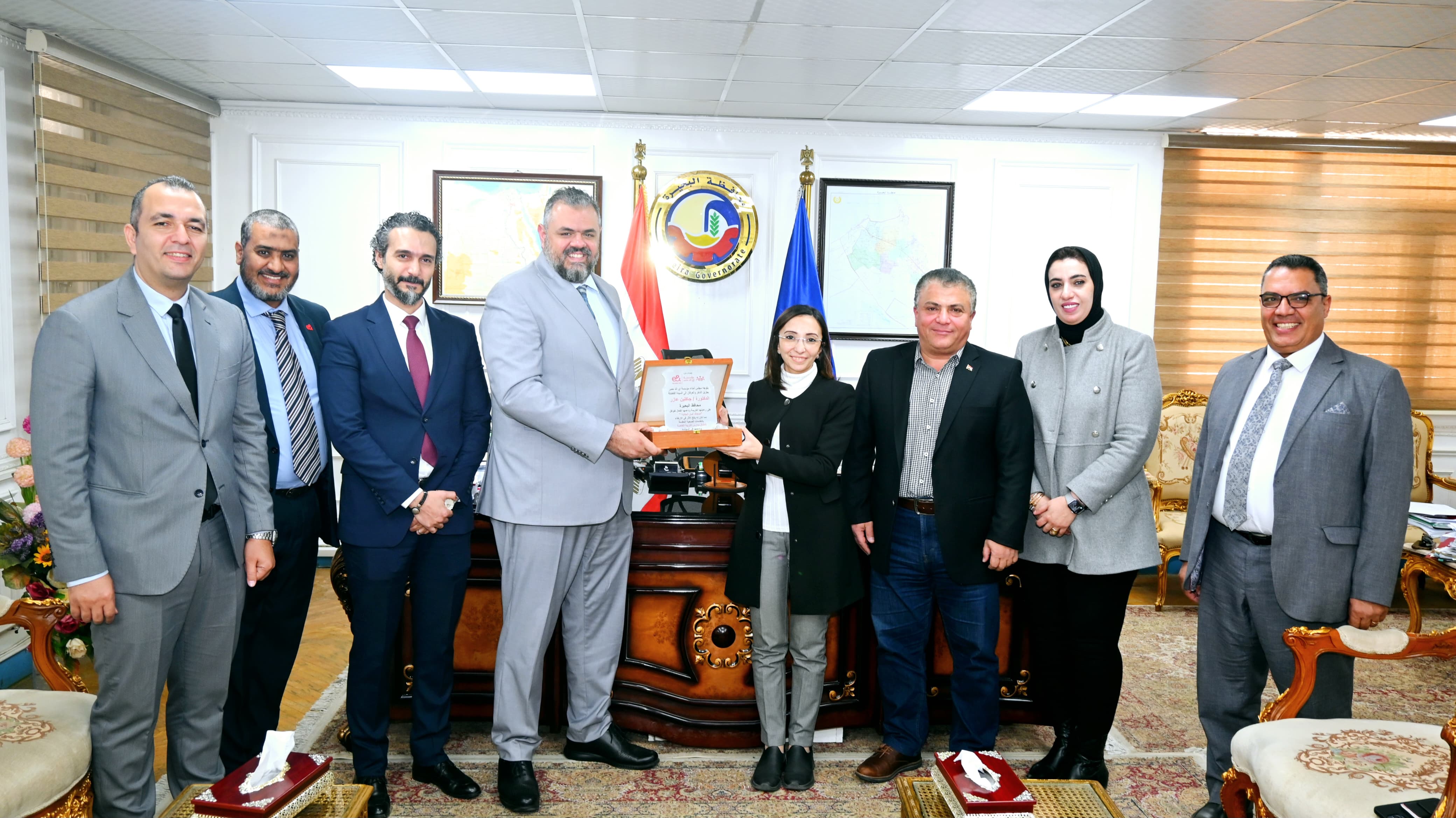 البحيرة ..احتفالية لتوزيع 440 جهازًا من المعينات السمعية والبصرية